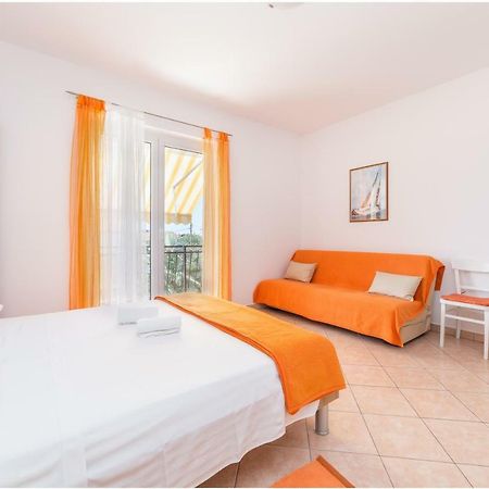 Apartments Maria Vodice Eksteriør billede