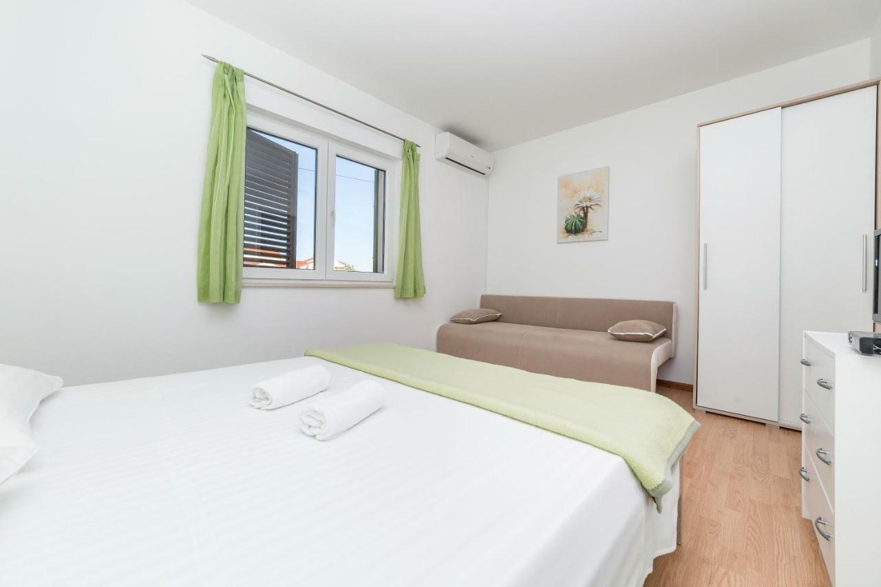 Apartments Maria Vodice Eksteriør billede