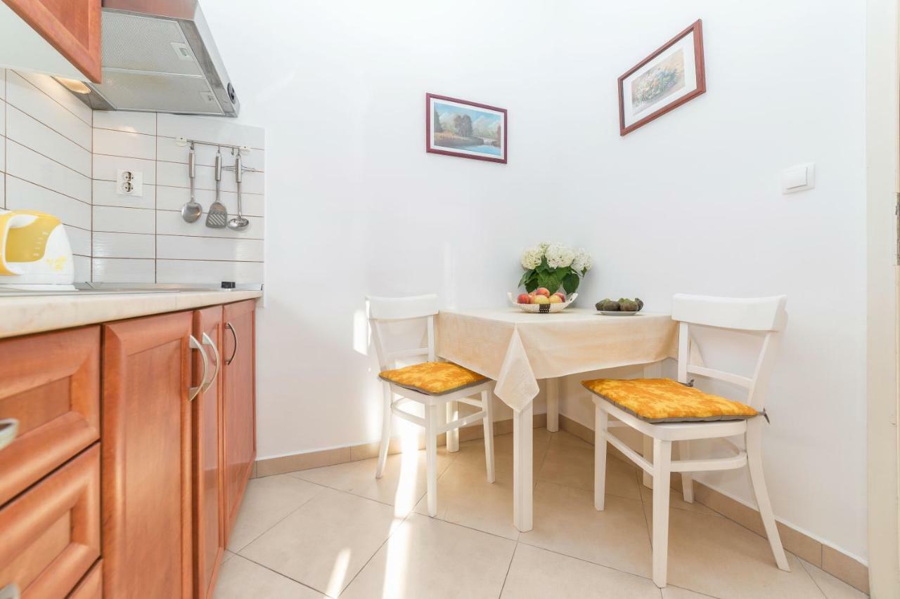 Apartments Maria Vodice Eksteriør billede