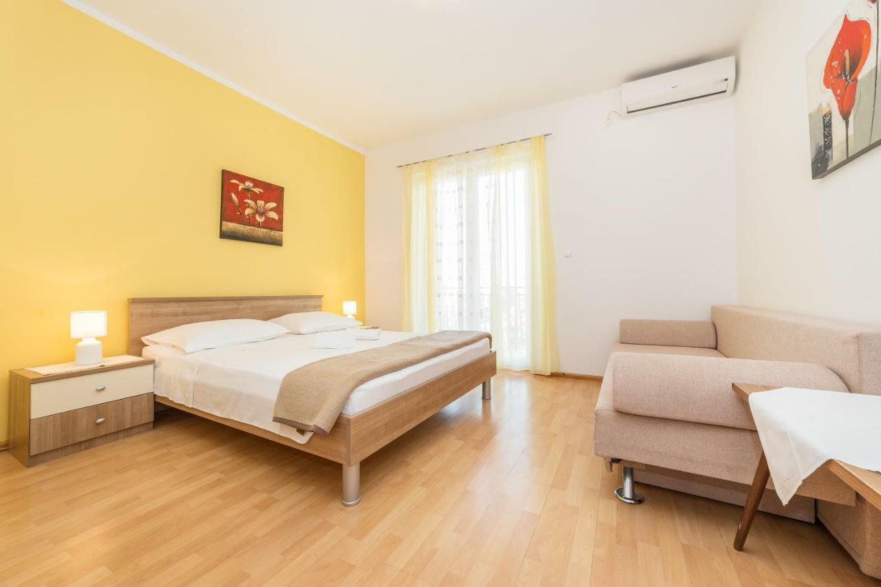Apartments Maria Vodice Eksteriør billede
