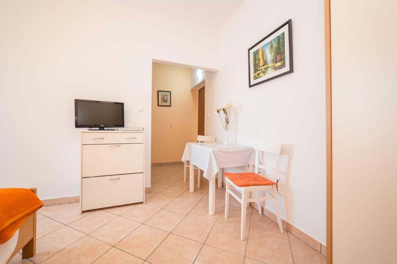 Apartments Maria Vodice Eksteriør billede