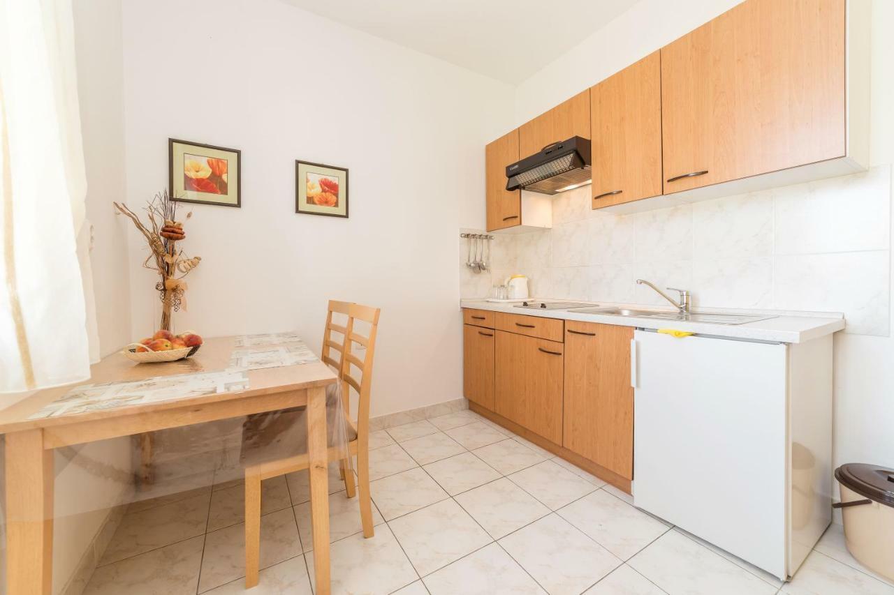 Apartments Maria Vodice Eksteriør billede